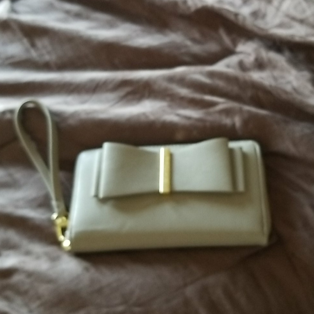 Wrist purse